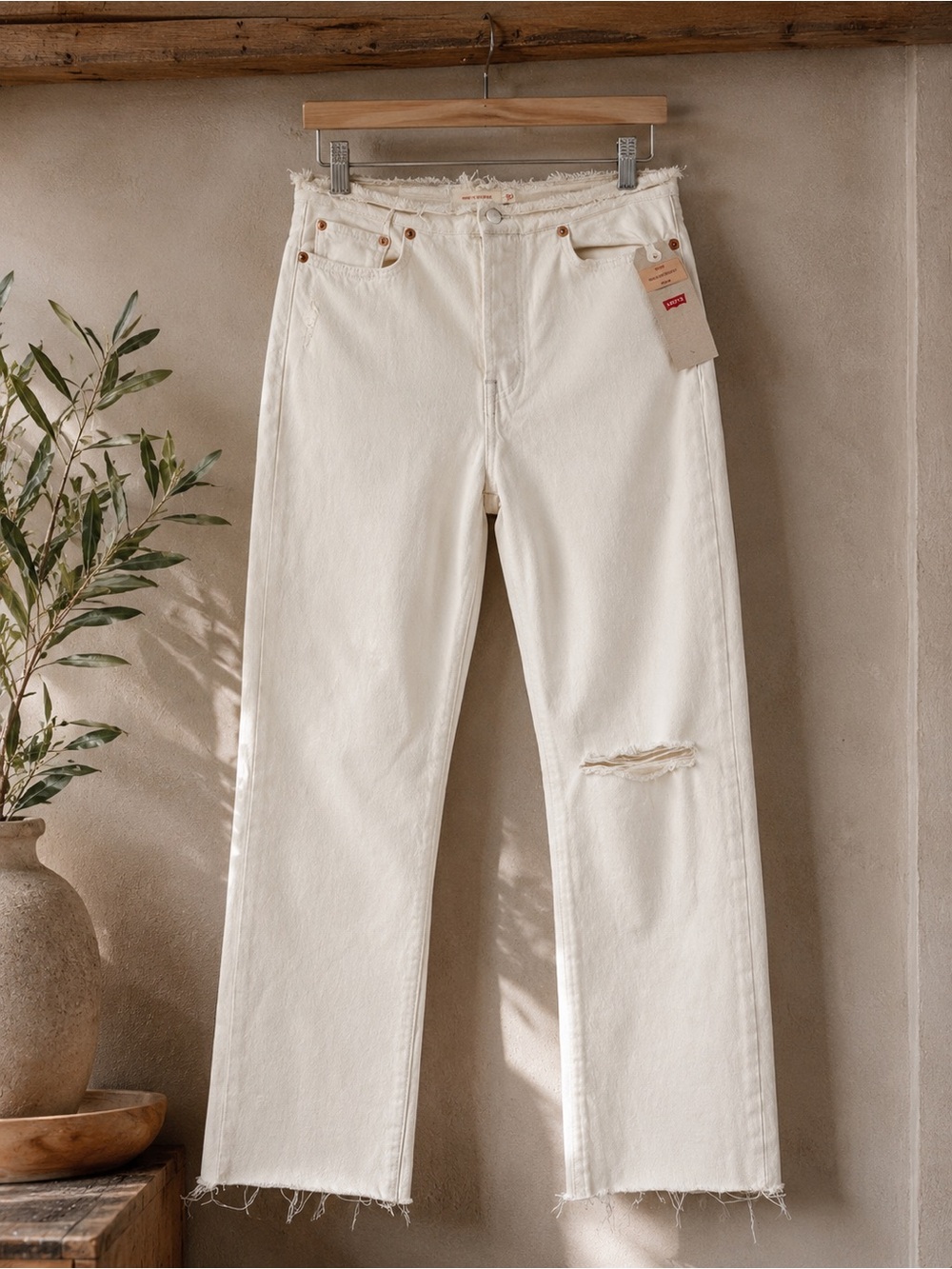 Levi's Wedgie Straight Raw Waist Jeans 30 Ecru Distressed Off White NWT